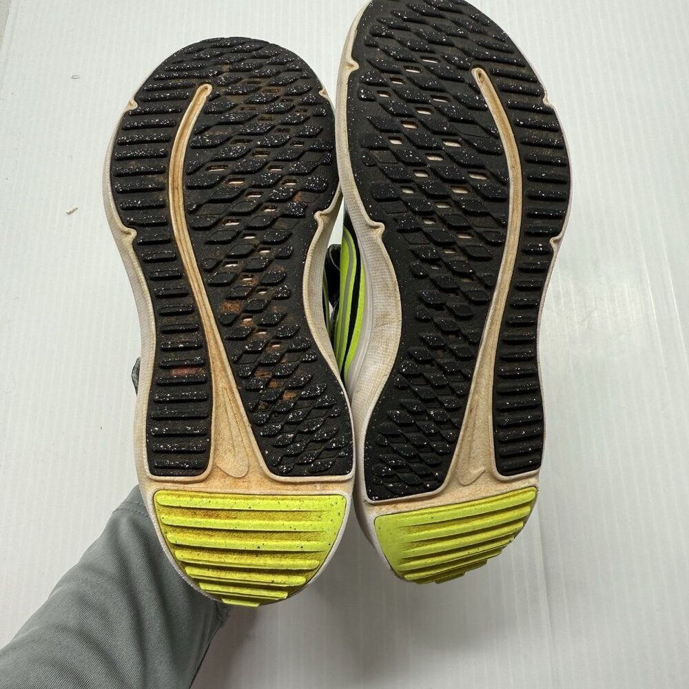 Nike Cosmic Runner PSV Toddler 12C Black Volt Sneakers Kids Running Shoes - Picture 7 of 9